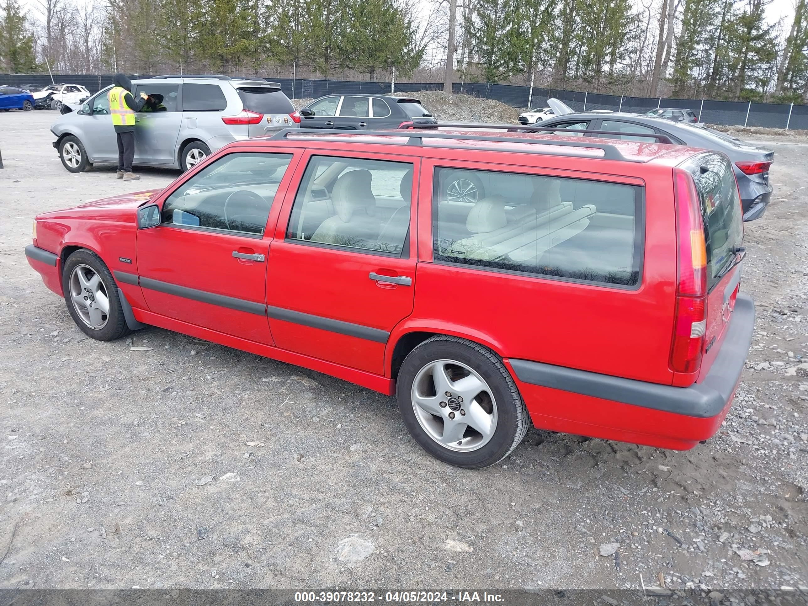 Photo 2 VIN: YV1LW5724T2196267 - VOLVO 850 