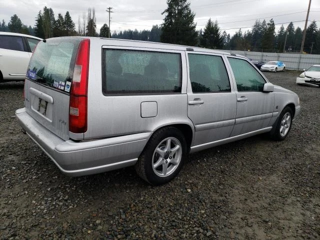 Photo 2 VIN: YV1LW61J3Y2649386 - VOLVO V70 BASE 