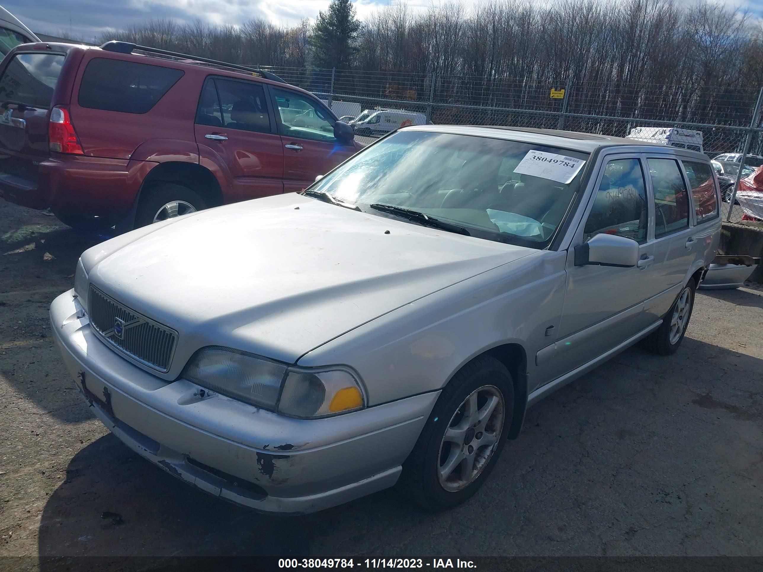 Photo 1 VIN: YV1LW61J6Y2709015 - VOLVO V70 