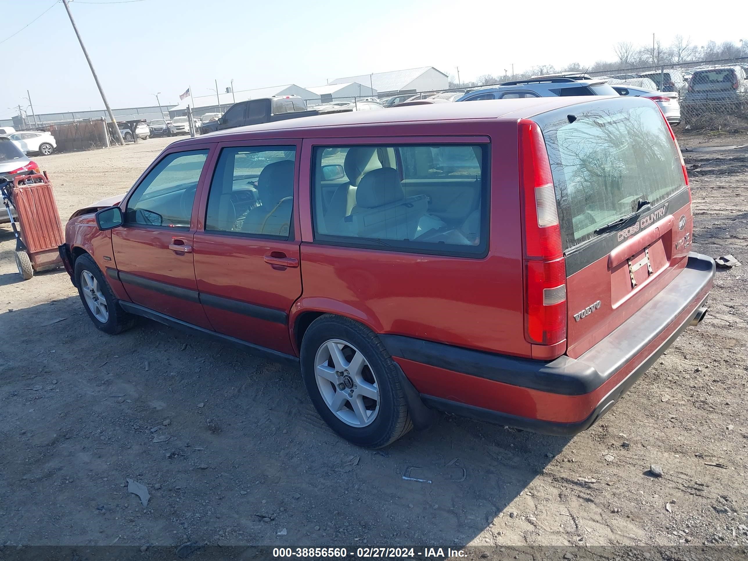 Photo 2 VIN: YV1LZ5642W2430100 - VOLVO V70 