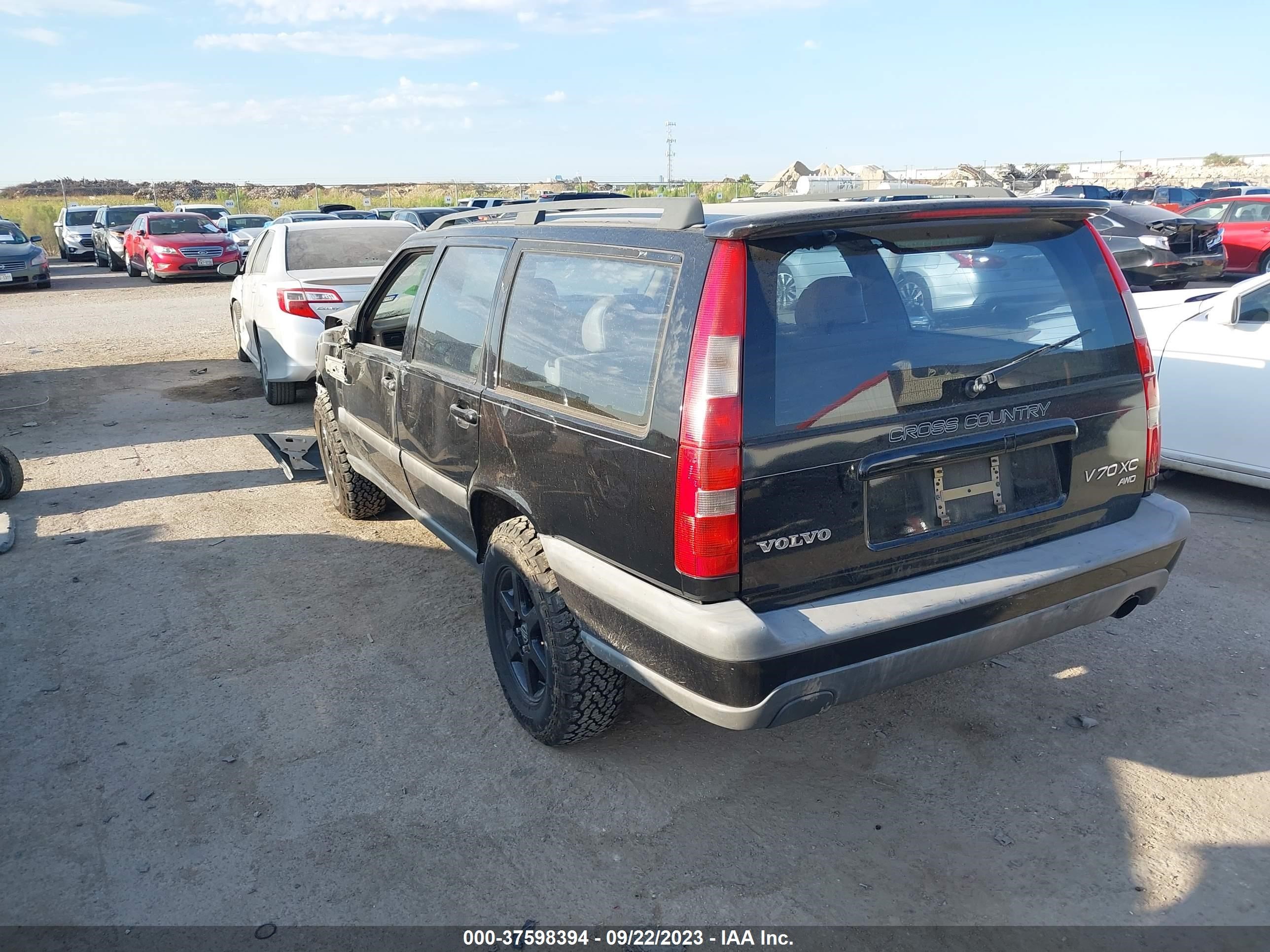 Photo 2 VIN: YV1LZ5648W2521050 - VOLVO V70 