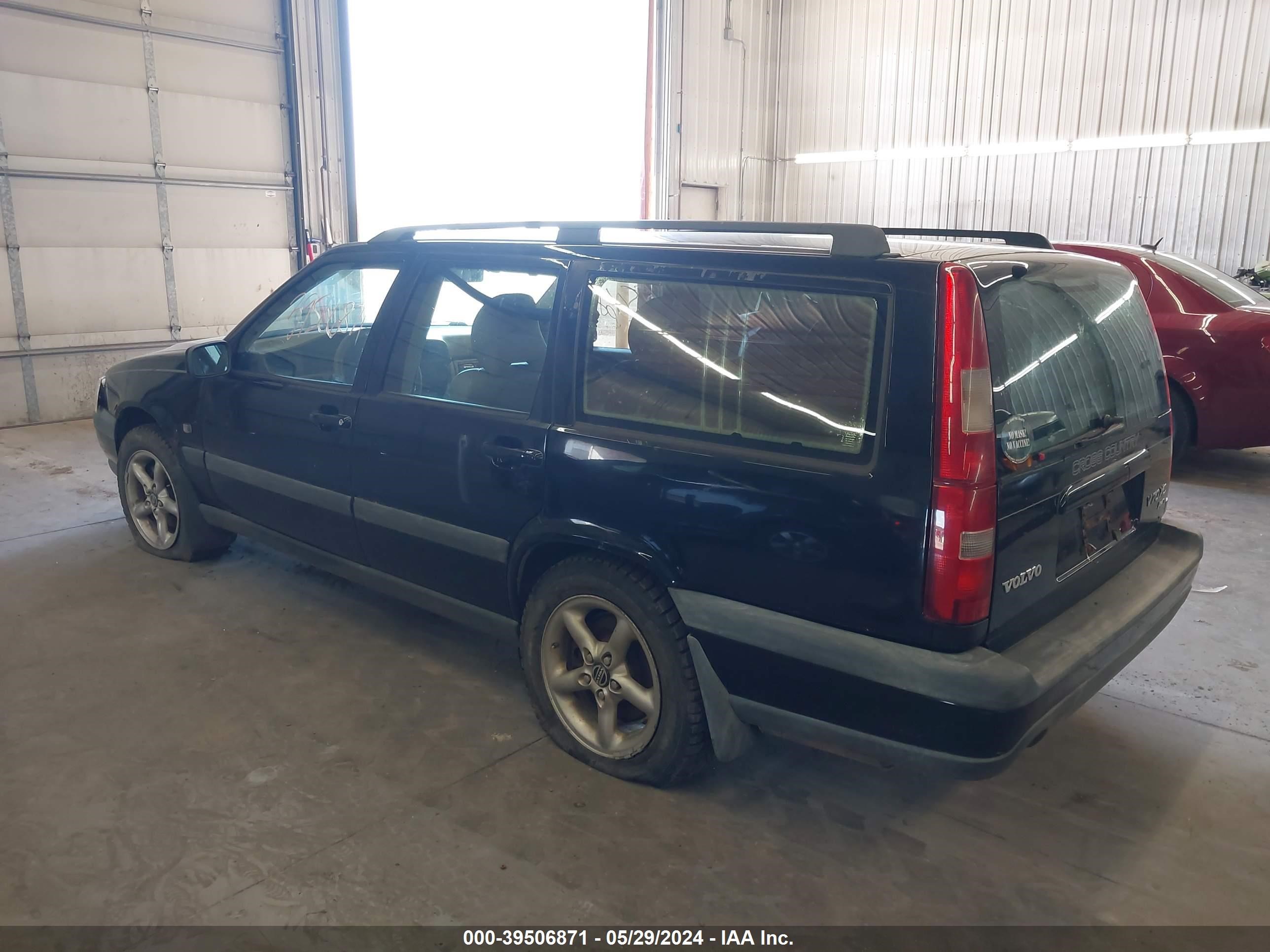 Photo 2 VIN: YV1LZ56D6X2543288 - VOLVO V70 