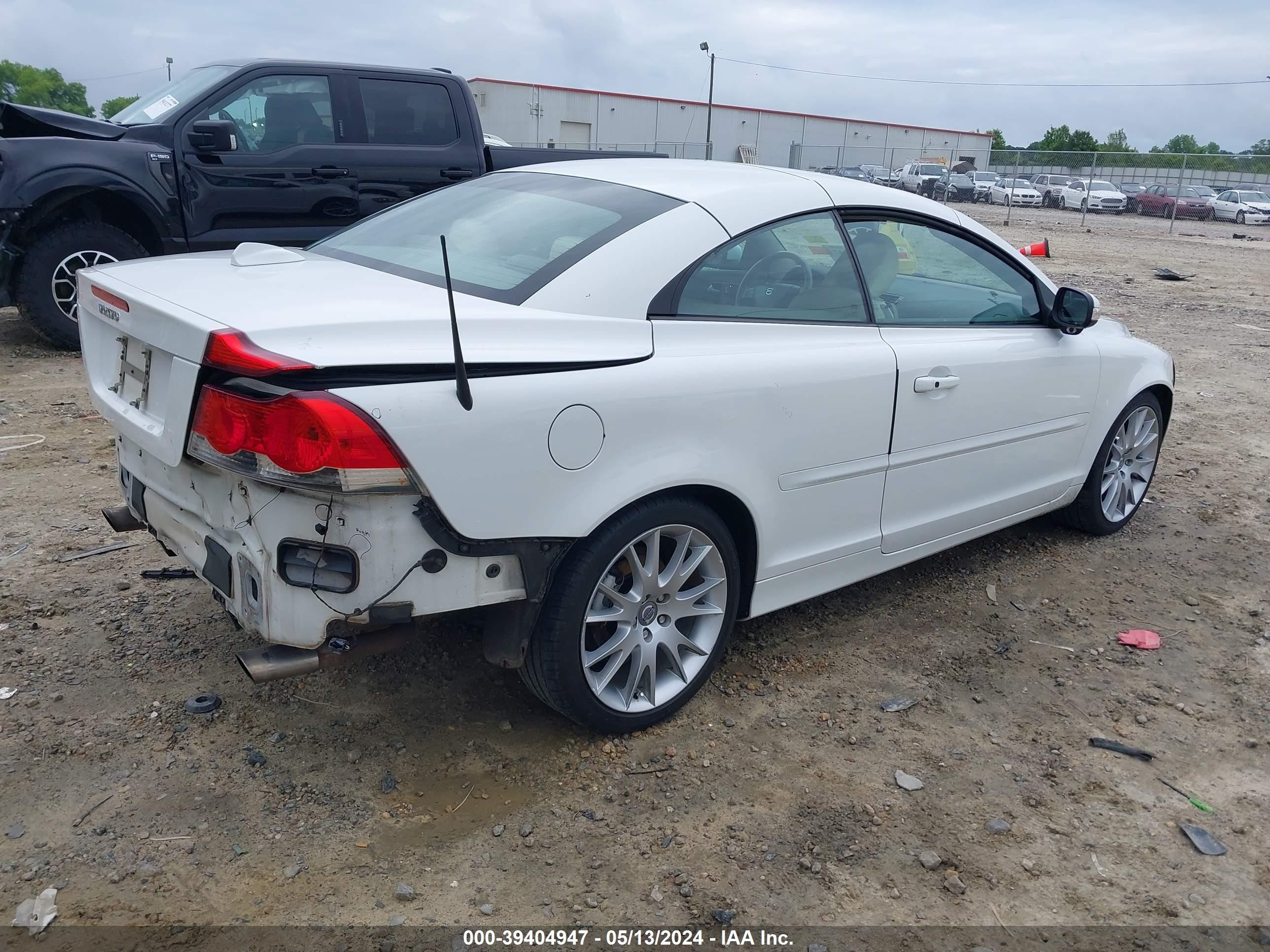 Photo 3 VIN: YV1MC67208J050934 - VOLVO C70 