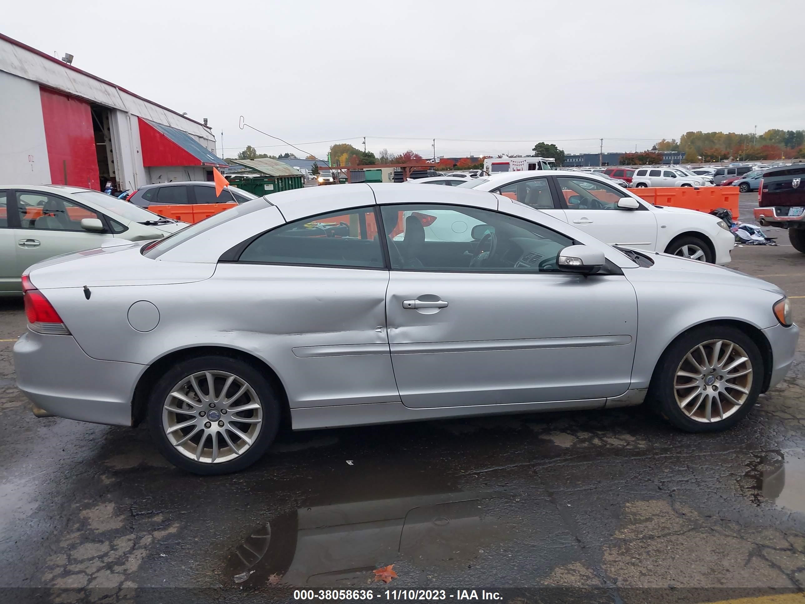 Photo 12 VIN: YV1MC67249J071433 - VOLVO C70 