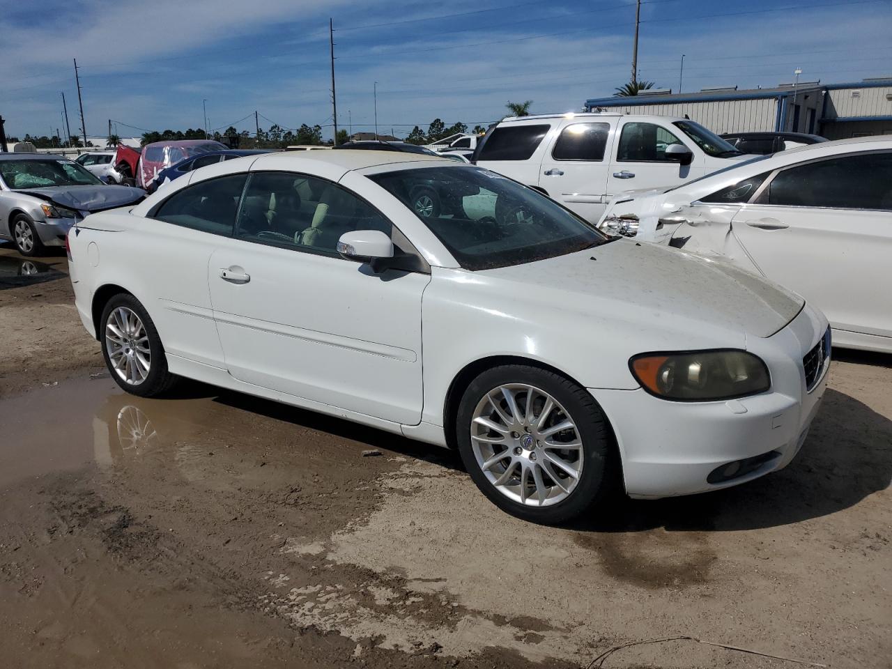 Photo 3 VIN: YV1MC672X8J054778 - VOLVO C70 