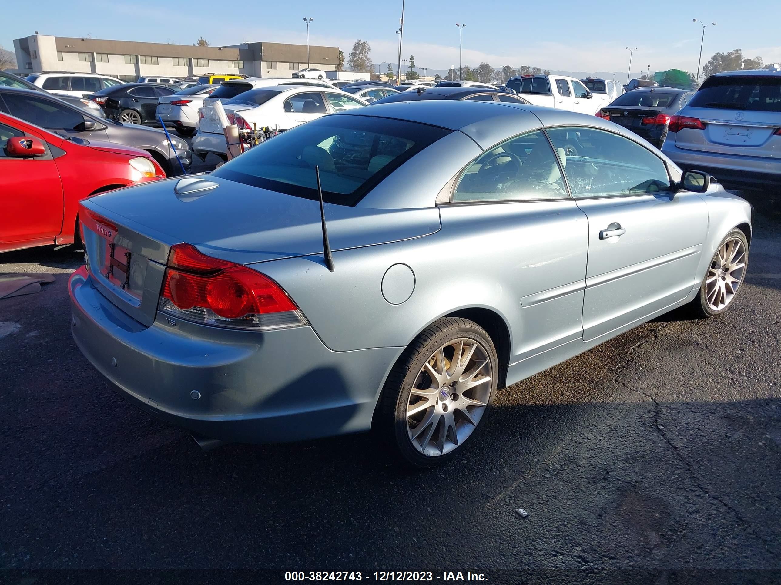 Photo 3 VIN: YV1MC68257J024326 - VOLVO C70 