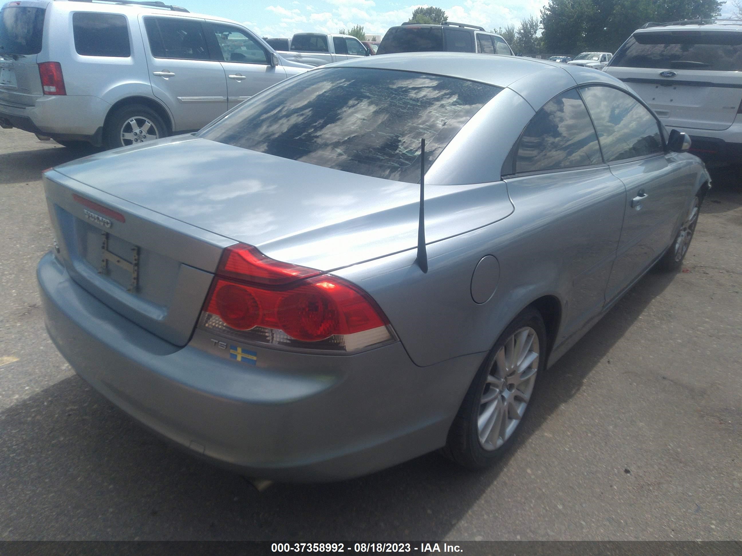 Photo 3 VIN: YV1MC682X7J026864 - VOLVO C70 