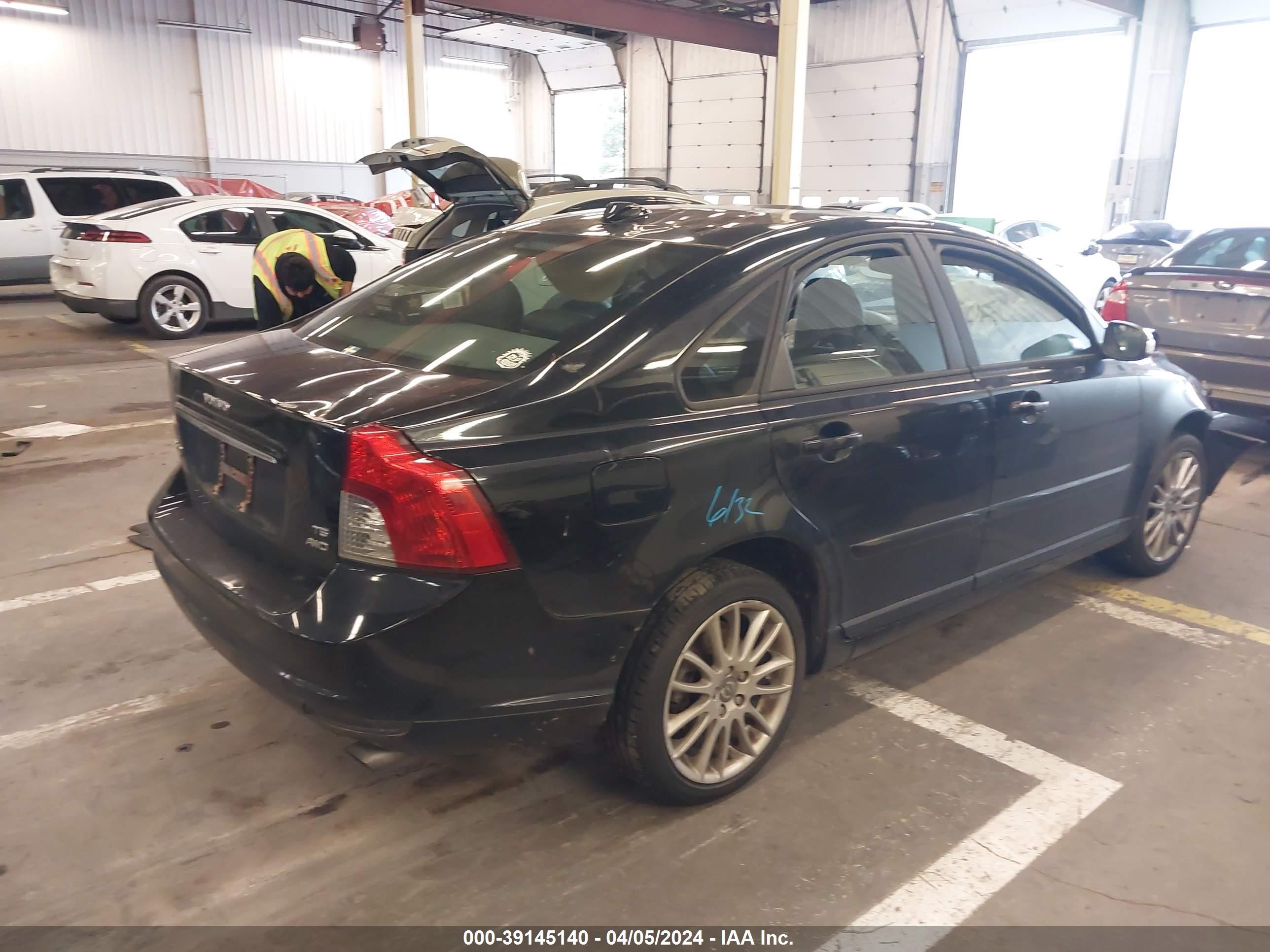 Photo 3 VIN: YV1MH672482374948 - VOLVO S40 