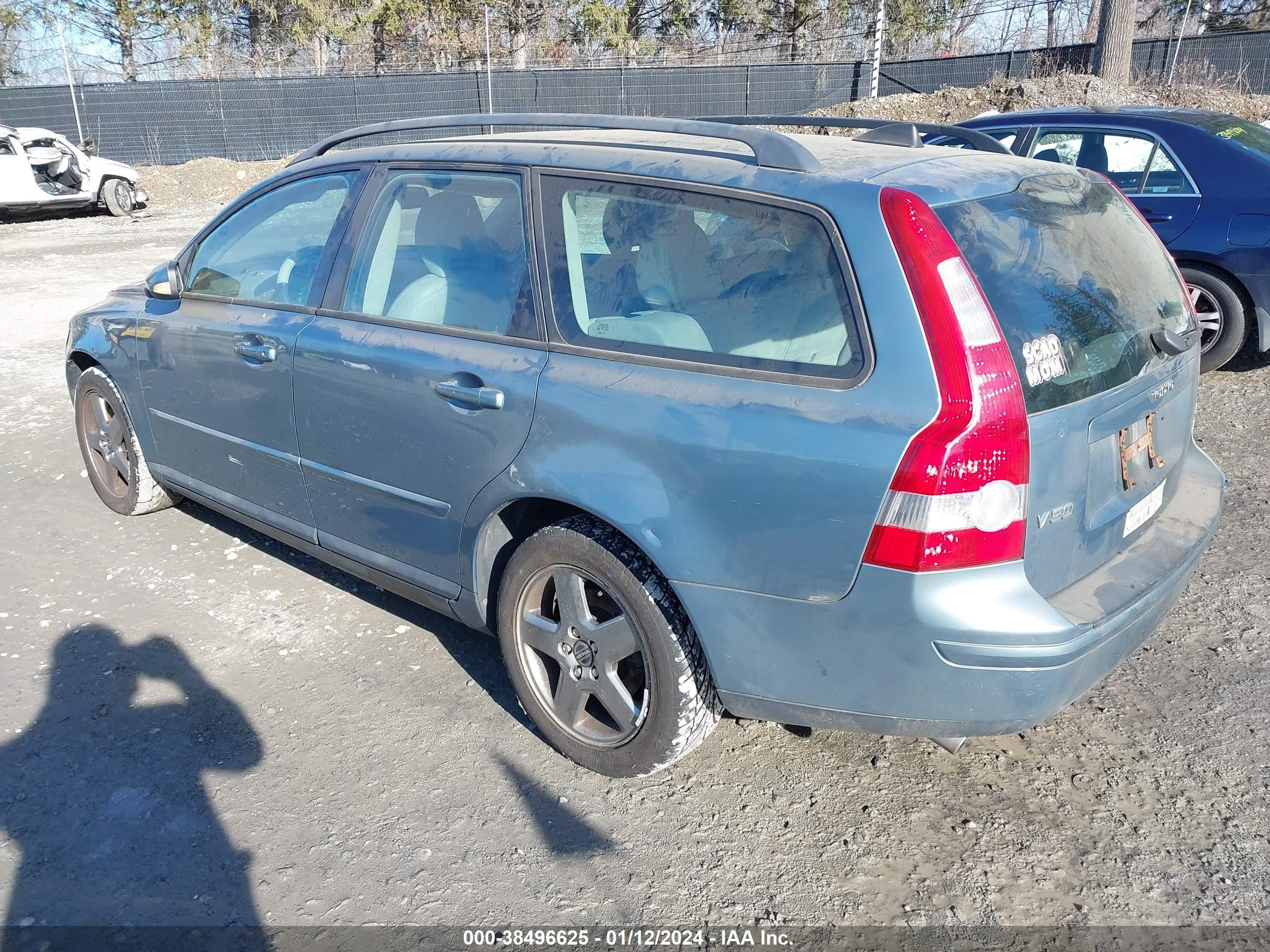 Photo 2 VIN: YV1MJ682352089852 - VOLVO V50 