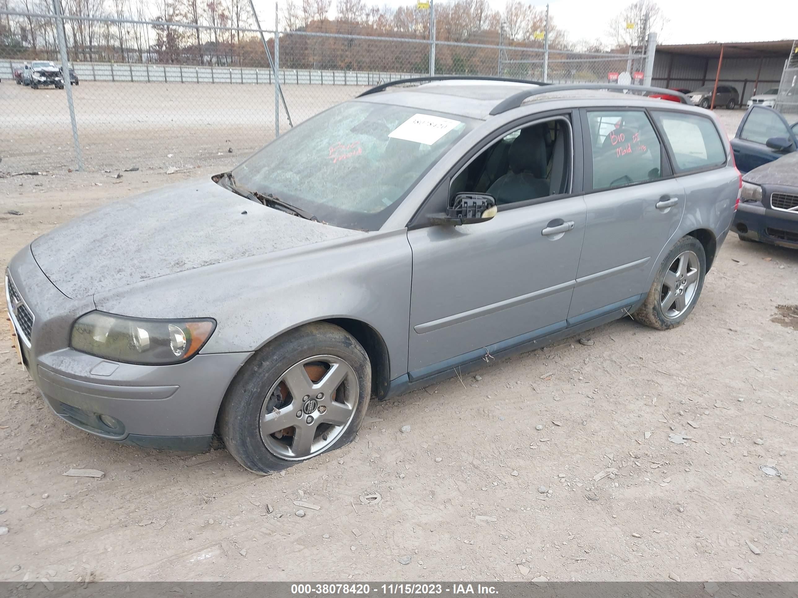 Photo 1 VIN: YV1MJ682652081311 - VOLVO V50 