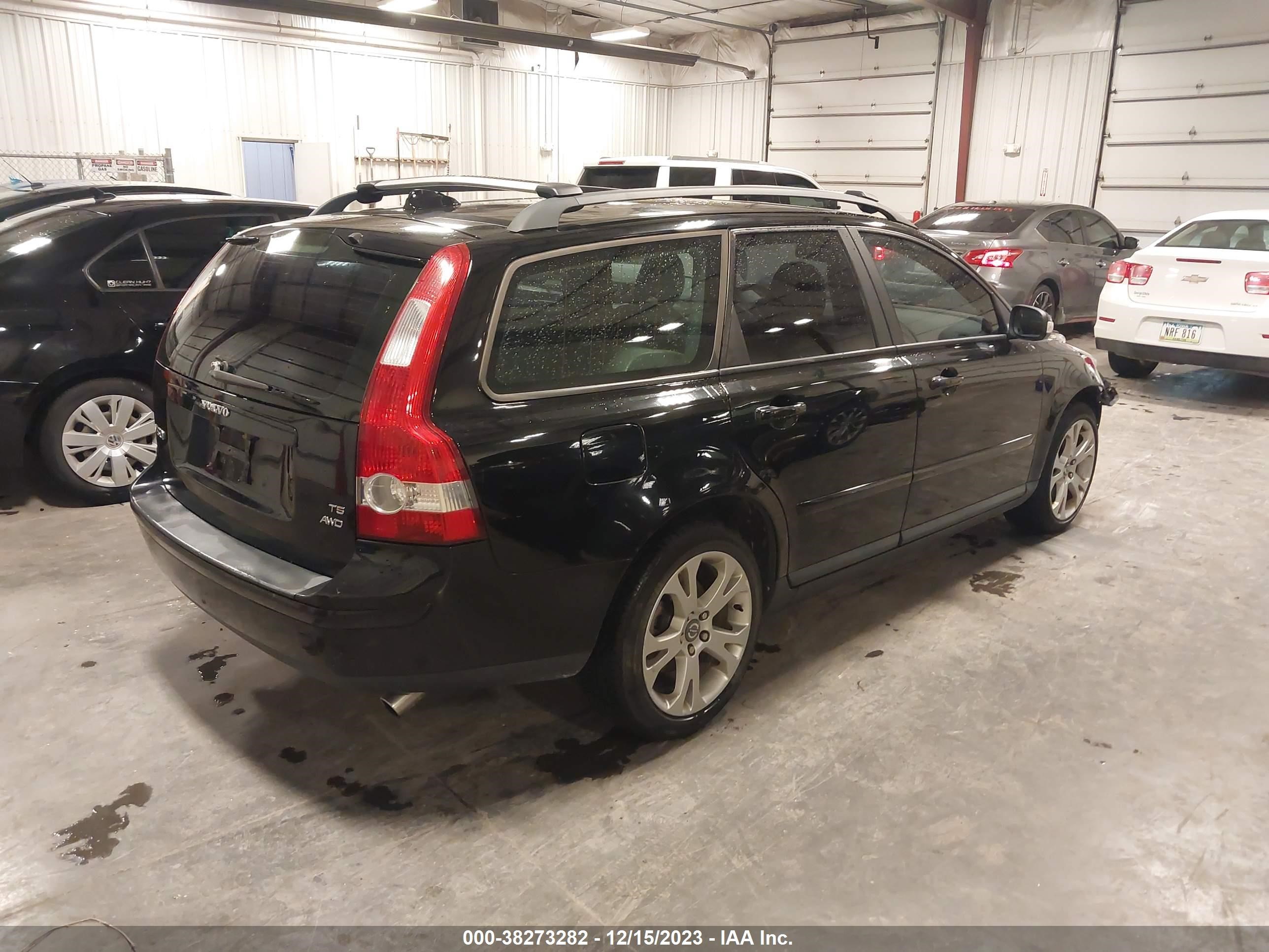 Photo 3 VIN: YV1MJ682672323582 - VOLVO V50 