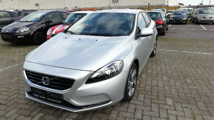 Photo 1 VIN: YV1MV21L1G2347240 - VOLVO V40 HATCHBACK 