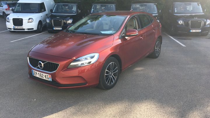 Photo 1 VIN: YV1MV21L1J2456930 - VOLVO V40 