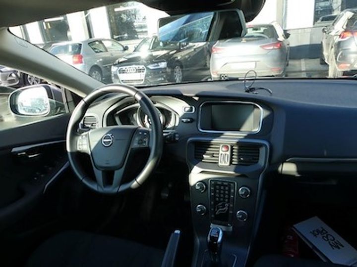 Photo 9 VIN: YV1MV21L1J2506383 - VOLVO V40 - 2016 