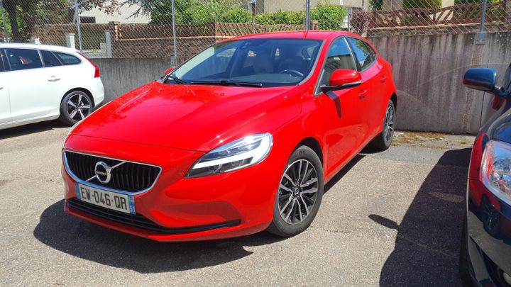 Photo 1 VIN: YV1MV21L1J2511344 - VOLVO V40 