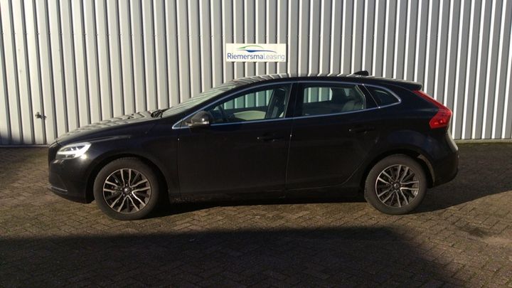 Photo 2 VIN: YV1MV2880H2395771 - VOLVO V40 