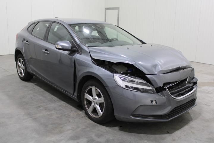 Photo 2 VIN: YV1MV2880J2515265 - VOLVO V40 HATCHBACK 