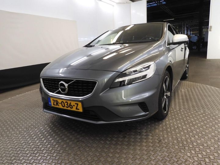 Photo 1 VIN: YV1MV32V0K2576321 - VOLVO V40 