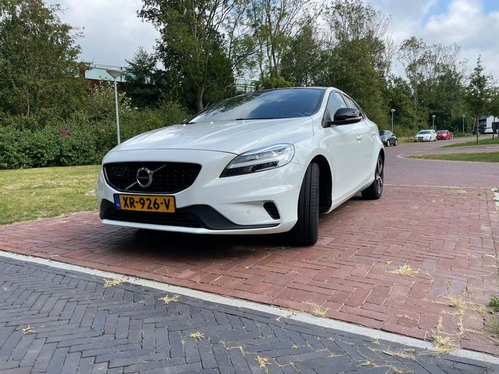 Photo 1 VIN: YV1MV32V0K2582373 - VOLVO V40 