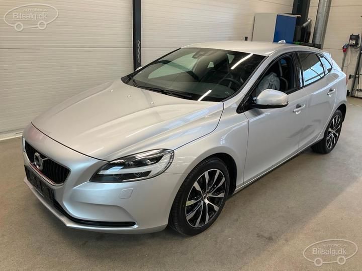 Photo 1 VIN: YV1MV32V0K2590487 - VOLVO V40 HATCHBACK 