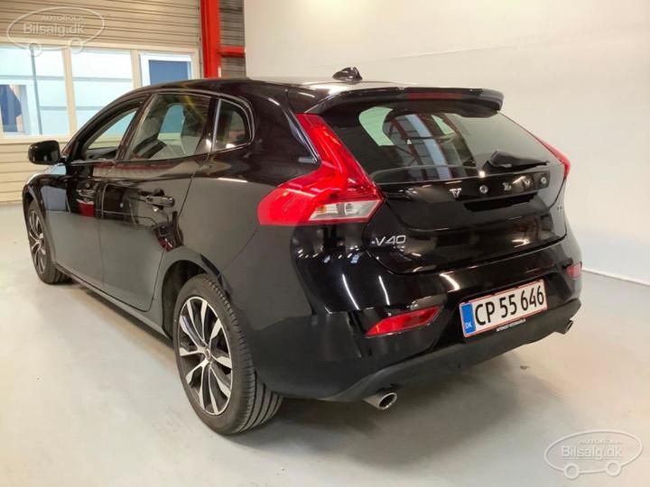 Photo 6 VIN: YV1MV32V0K2598398 - VOLVO V40 HATCHBACK 