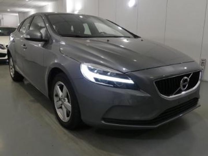 Photo 2 VIN: YV1MV33V0K2560982 - VOLVO V40 - 2016 