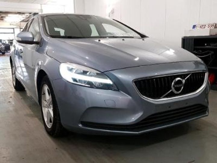 Photo 2 VIN: YV1MV33V0K2564991 - VOLVO V40 - 2016 