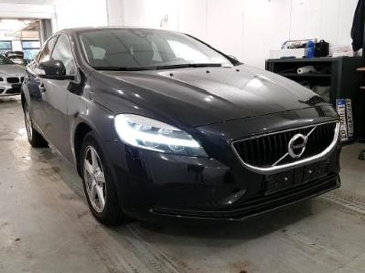 Photo 2 VIN: YV1MV33V0K2569485 - VOLVO V40 - 2016 