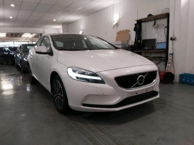 Photo 2 VIN: YV1MV33V0K2572921 - VOLVO V40 - 2016 