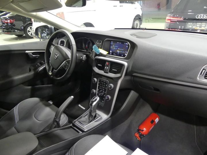 Photo 2 VIN: YV1MV33V0K2580913 - VOLVO V40 