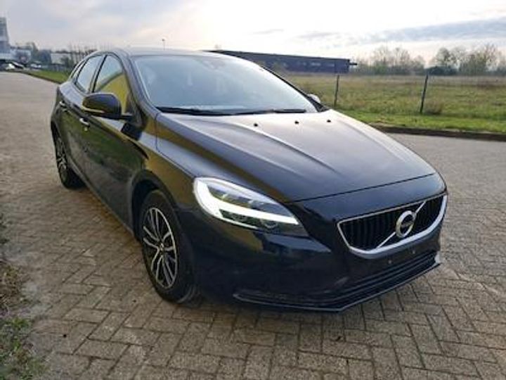 Photo 2 VIN: YV1MV33V0K2582414 - VOLVO V40 - 2016 