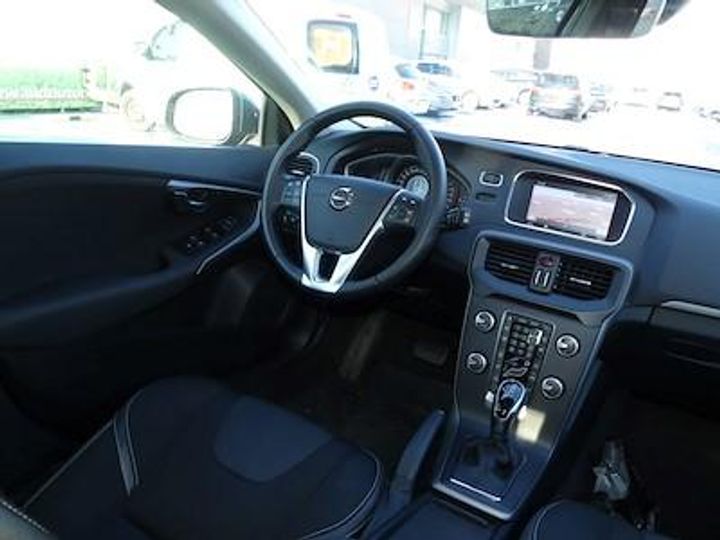 Photo 9 VIN: YV1MV33V0K2582997 - VOLVO V40 - 2016 