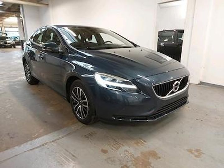 Photo 2 VIN: YV1MV33V0K2589885 - VOLVO V40 - 2016 