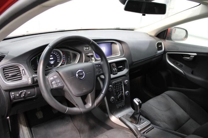 Photo 5 VIN: YV1MV36V1K2548881 - VOLVO V40 HATCHBACK 