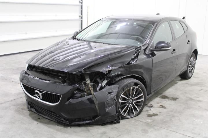 Photo 1 VIN: YV1MV36V1K2581586 - VOLVO V40 HATCHBACK 