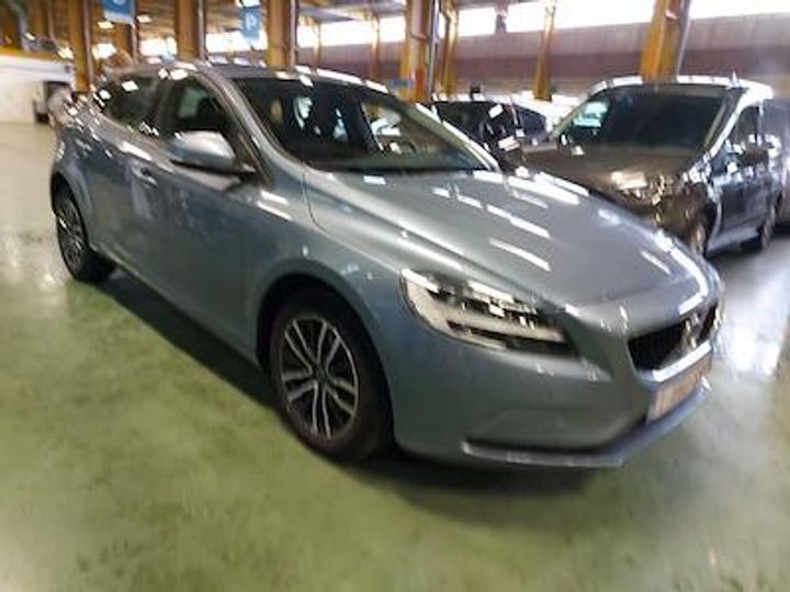 Photo 2 VIN: YV1MV36V1K2589492 - VOLVO V40 - 2016 