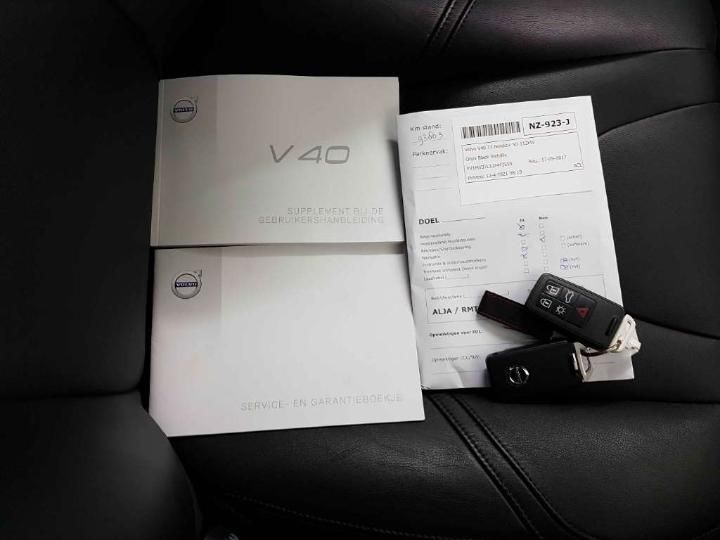 Photo 20 VIN: YV1MV37L1J2443559 - VOLVO V40 