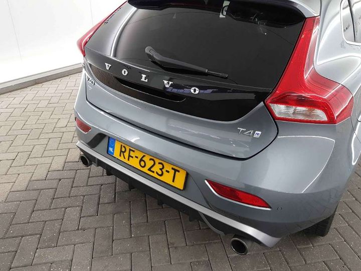 Photo 21 VIN: YV1MV41L0J2479372 - VOLVO V40 