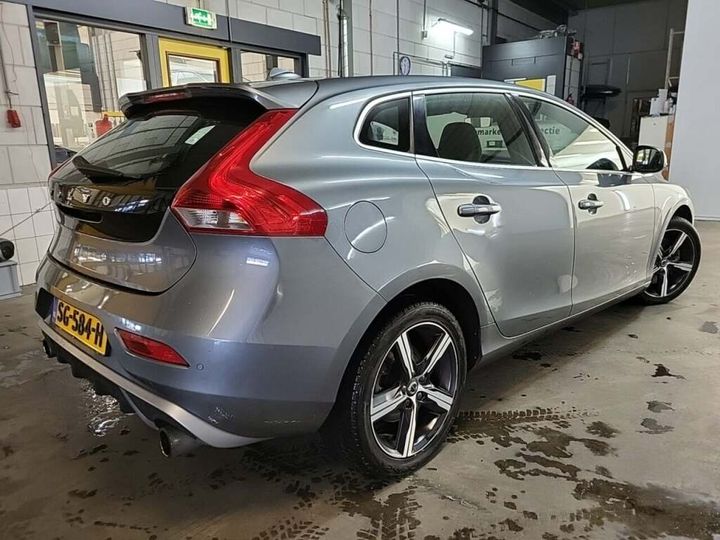 Photo 2 VIN: YV1MV41L0J2484925 - VOLVO V40 