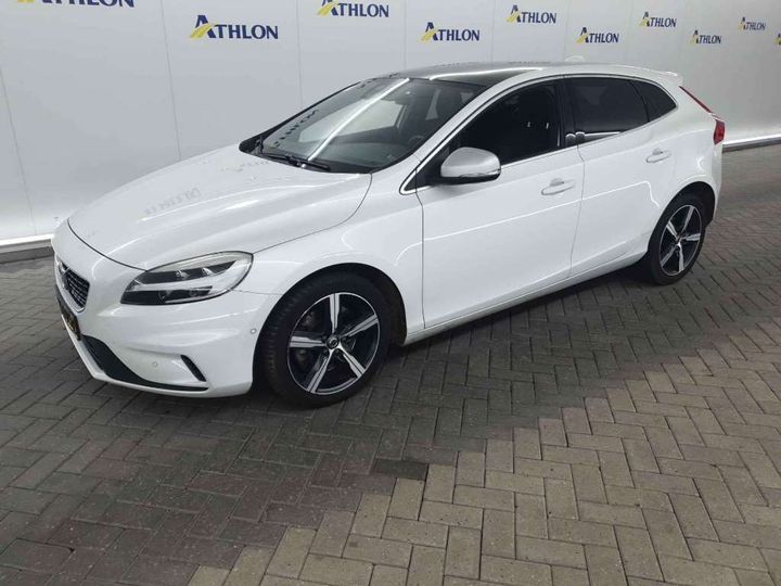 Photo 1 VIN: YV1MV41L0J2488838 - VOLVO V40 