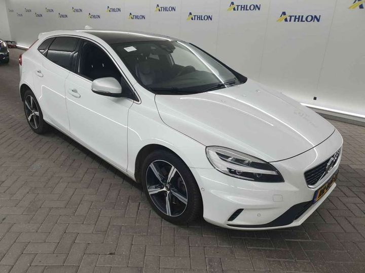 Photo 2 VIN: YV1MV41L0J2488838 - VOLVO V40 