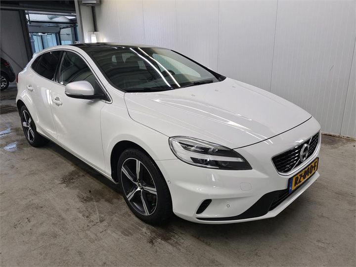 Photo 2 VIN: YV1MV41L1J2504612 - VOLVO V40 