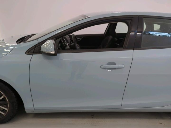 Photo 25 VIN: YV1MV70V0K2565660 - VOLVO V40 