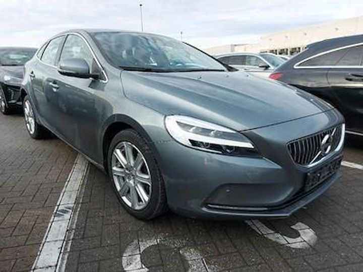 Photo 2 VIN: YV1MV70V1K2549340 - VOLVO V40 DIESEL - 2016 