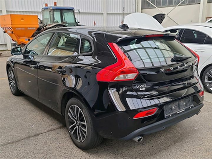 Photo 2 VIN: YV1MV70V1K2587080 - VOLVO V40 