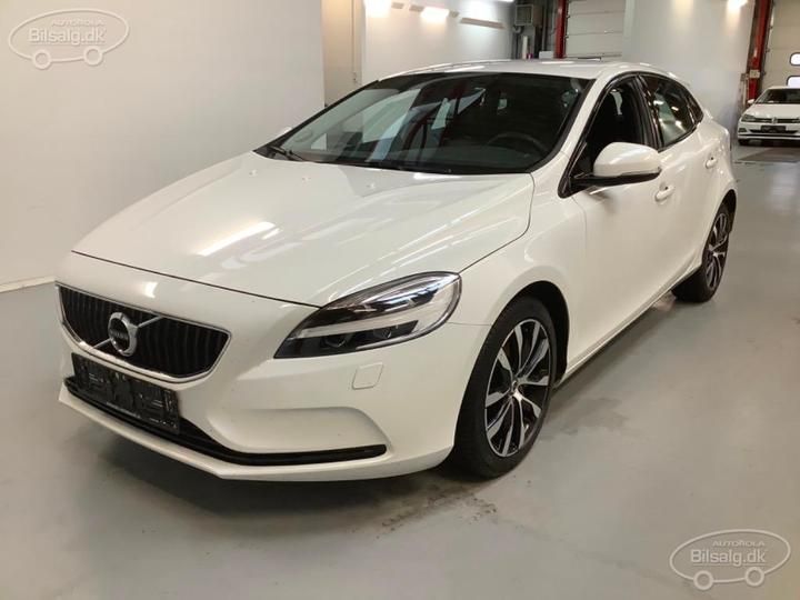 Photo 0 VIN: YV1MV72V0K2587082 - VOLVO V40 HATCHBACK 