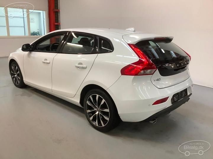 Photo 19 VIN: YV1MV72V0K2587082 - VOLVO V40 HATCHBACK 