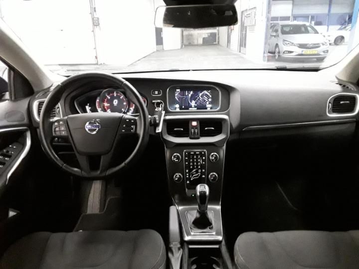 Photo 4 VIN: YV1MV7431G2286725 - VOLVO V40 HATCHBACK 