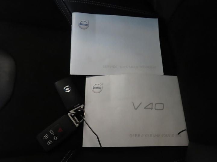 Photo 10 VIN: YV1MV7431G2298565 - VOLVO V40 