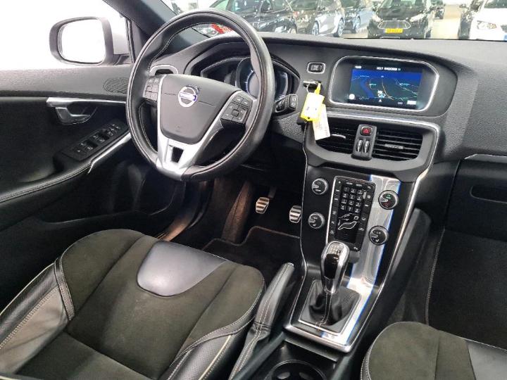 Photo 10 VIN: YV1MV7431G2298901 - VOLVO V40 